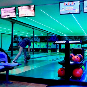 bowling vans